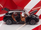 1:24 Scale Luxury SUV Diecast Model – Premium Black Edition